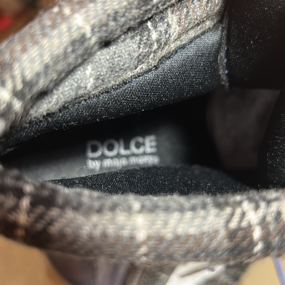 Never worn Dolce booties, Sz 6.5 - Picture 6 of 7